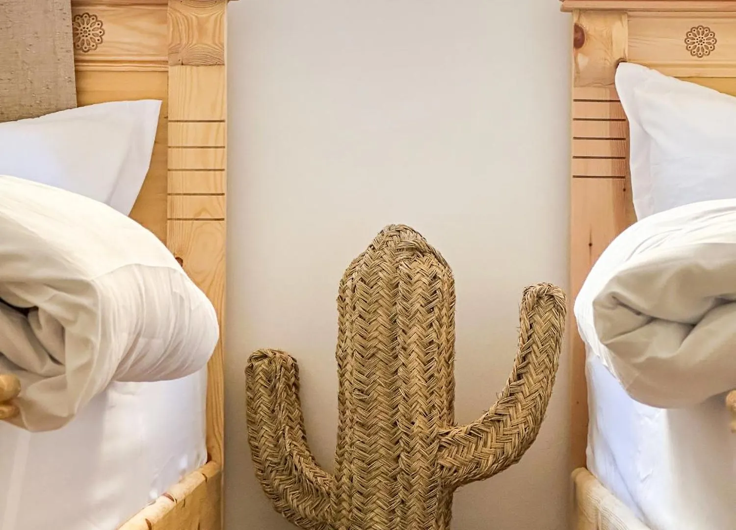 Single Bed - Cozy Dormitory - Surf Territory Agadir Maroc