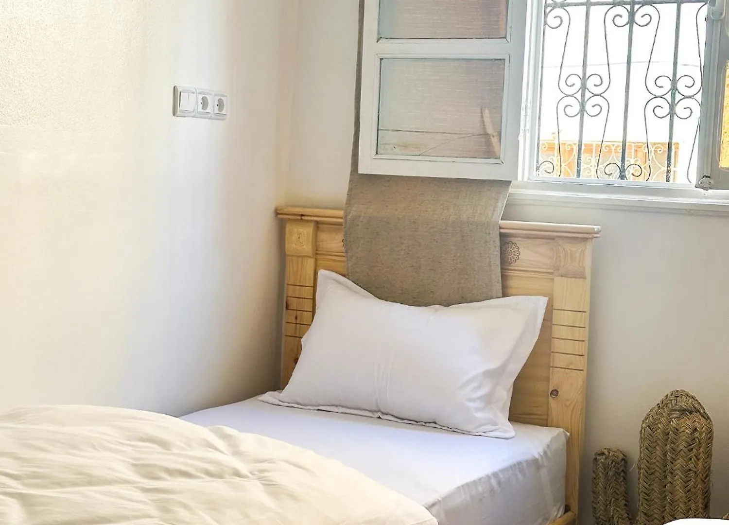 Single Bed - Cozy Dormitory - Surf Territory Agadir